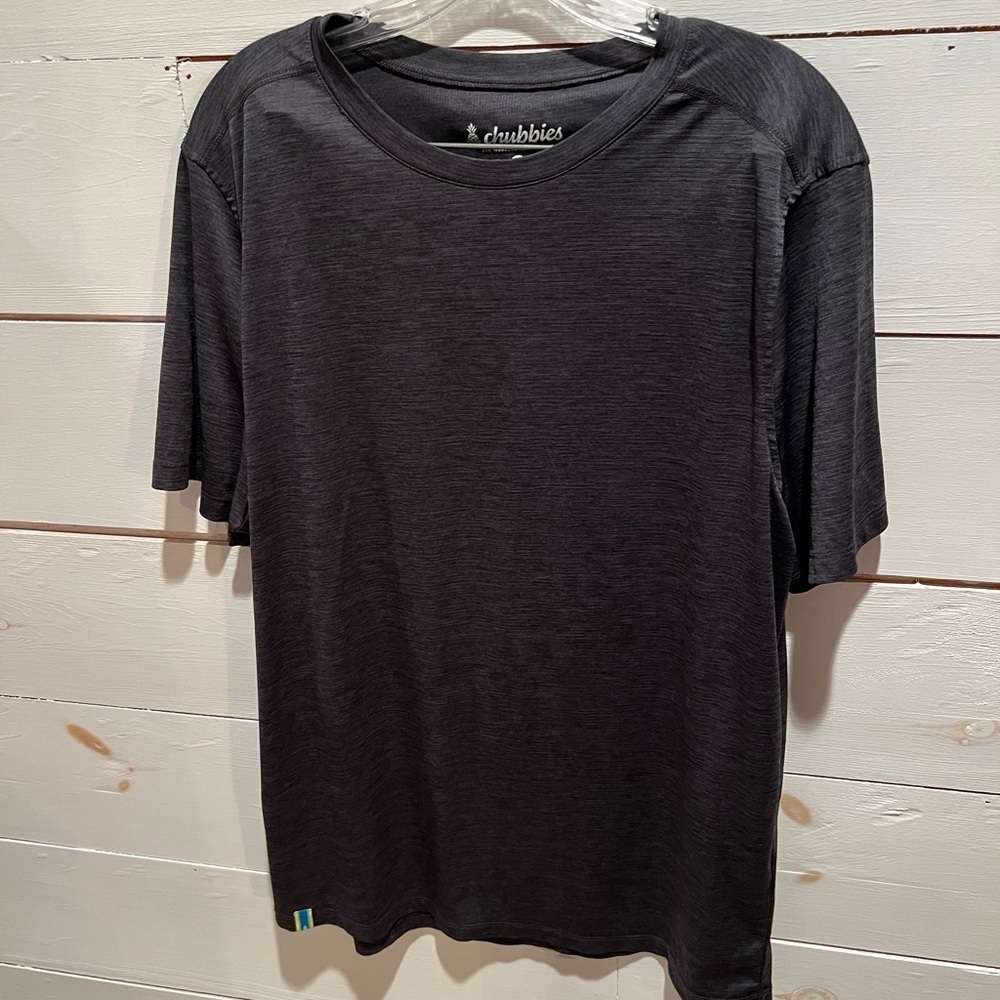Chubbies Men's charcoal gray polyester crewneck  T-Shirt, size XL, EUC, summer